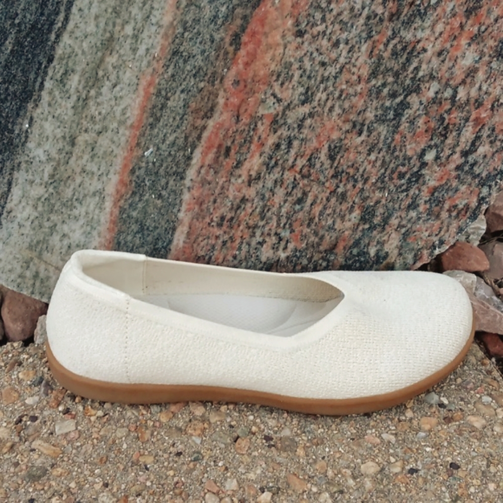 Elegant Cream Loafers for Women